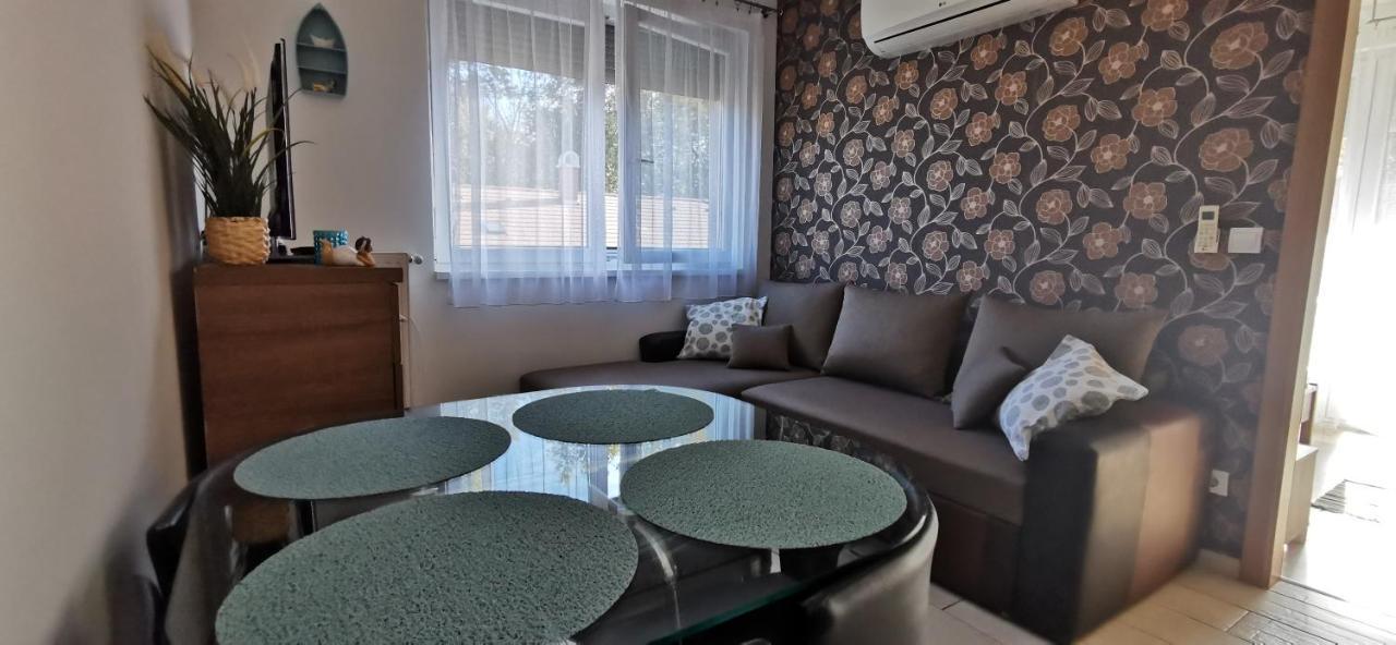 Vivi Wellness Apartman Apartment Siófok Exterior foto
